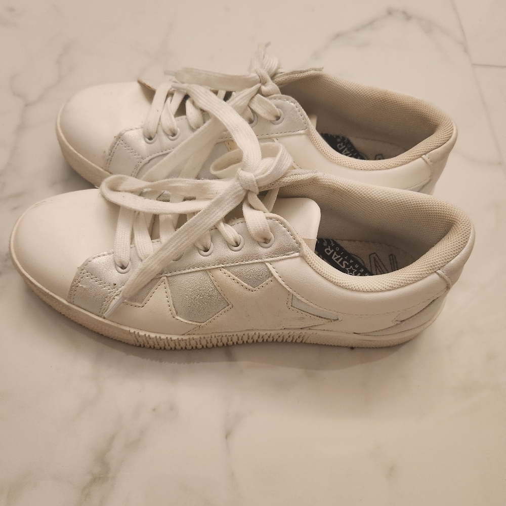 NORTH STAR Sneakers size 38